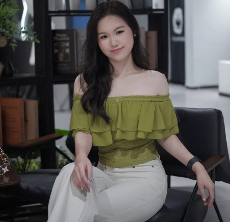 《裂变战场》游戏画面：战术竞技对抗